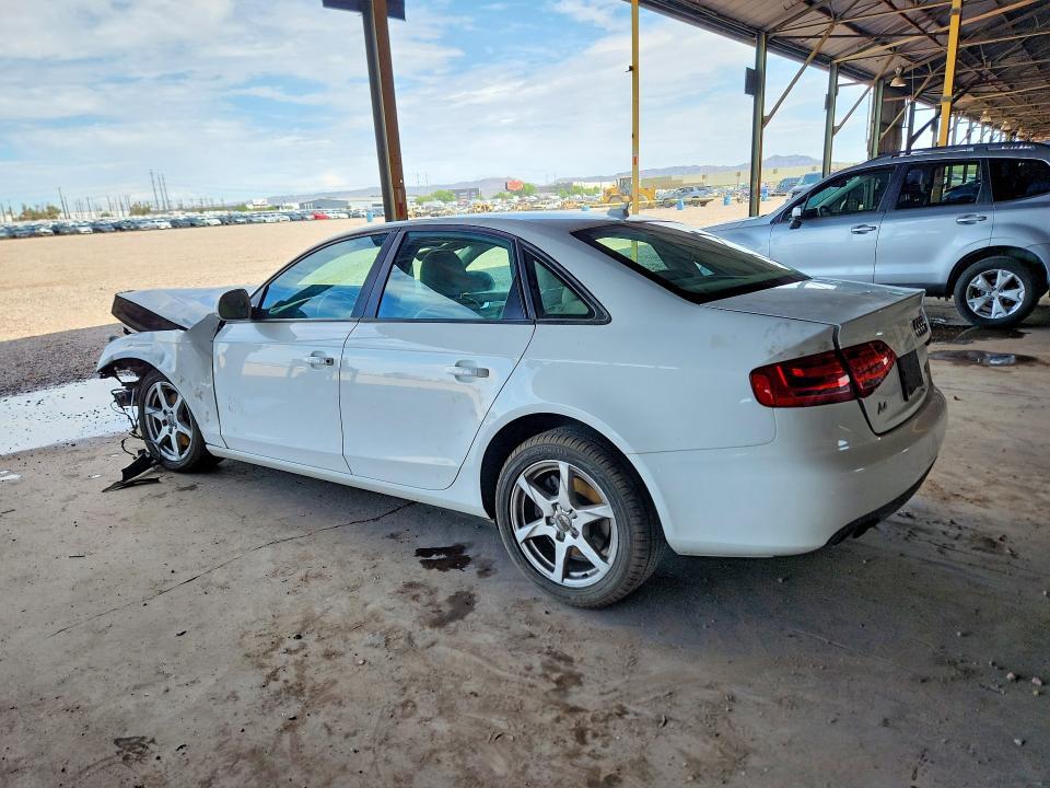 2009 AUDI A4 2.0T QUATTRO — Фото 2 из 12