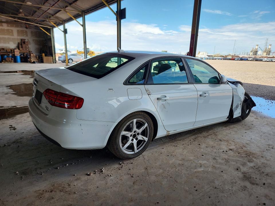 2009 AUDI A4 2.0T QUATTRO — Фото 3 из 12