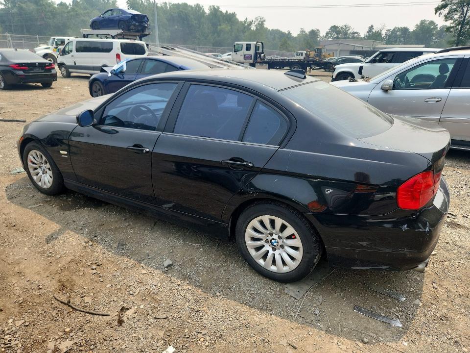 WBAPK735X9A453393 2009 BMW 328 photo no. 2