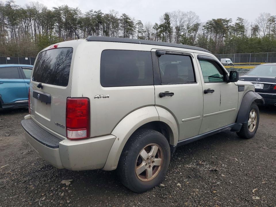 2009 DODGE NITRO SE — Фото 3 из 13