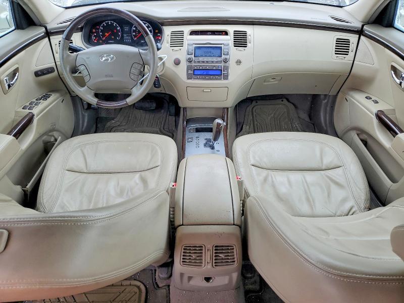 2009 HYUNDAI AZERA SE — Фото 8 из 12