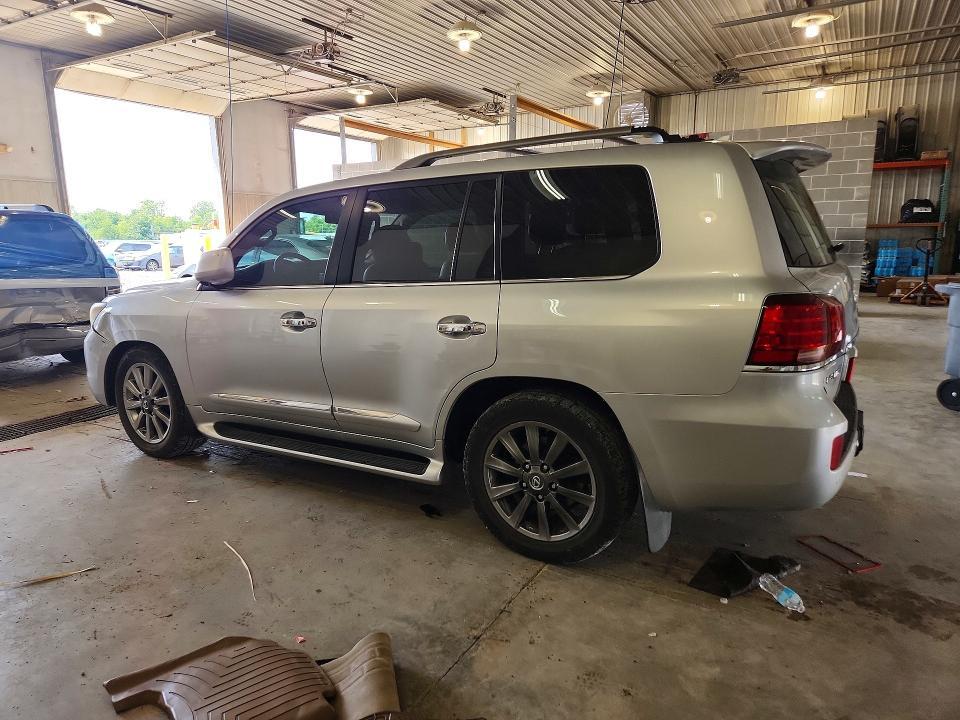 2009 LEXUS LX 570 — Фото 2 из 13