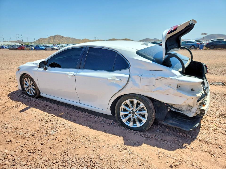 4T1B11HK2KU825160 2019 TOYOTA CAMRY photo no. 2