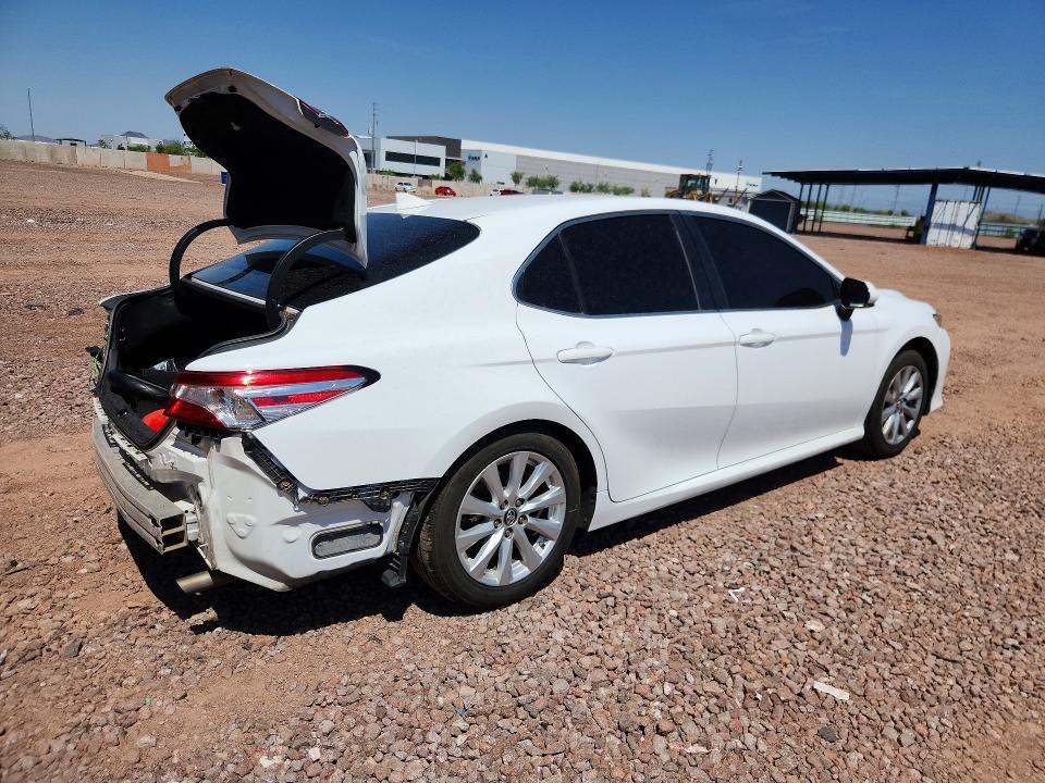 4T1B11HK2KU825160 2019 TOYOTA CAMRY photo no. 3