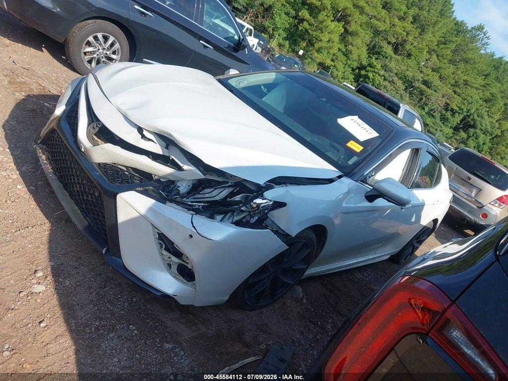 4T1B61HK1JU049698 2018 TOYOTA CAMRY photo no. 2