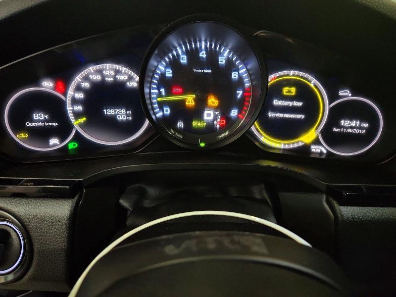 2019 PORSCHE CAYENNE SE HYBRID — Фото 9 из 13