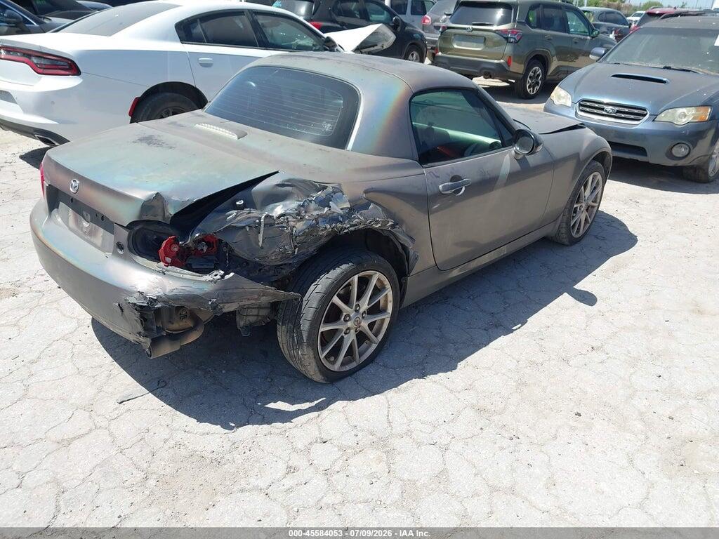 JM1NC2PF6B0213749 2011 MAZDA MX-5 MIATA photo no. 4