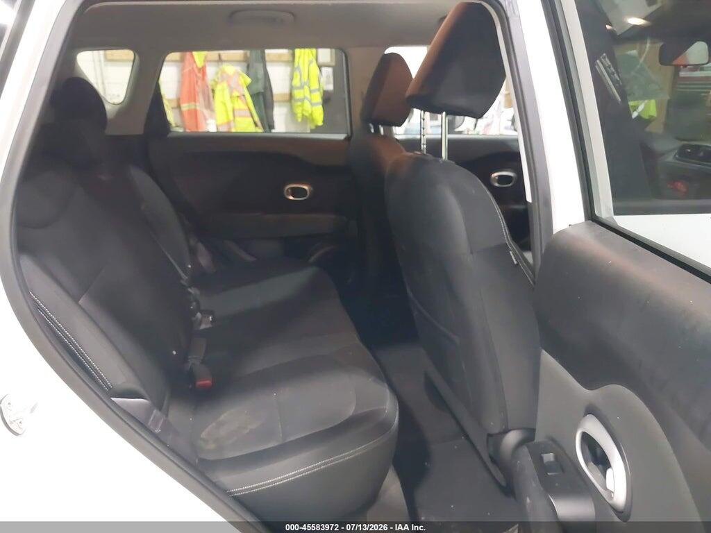 KNDJN2A23E7010747 2014 KIA SOUL photo no. 8