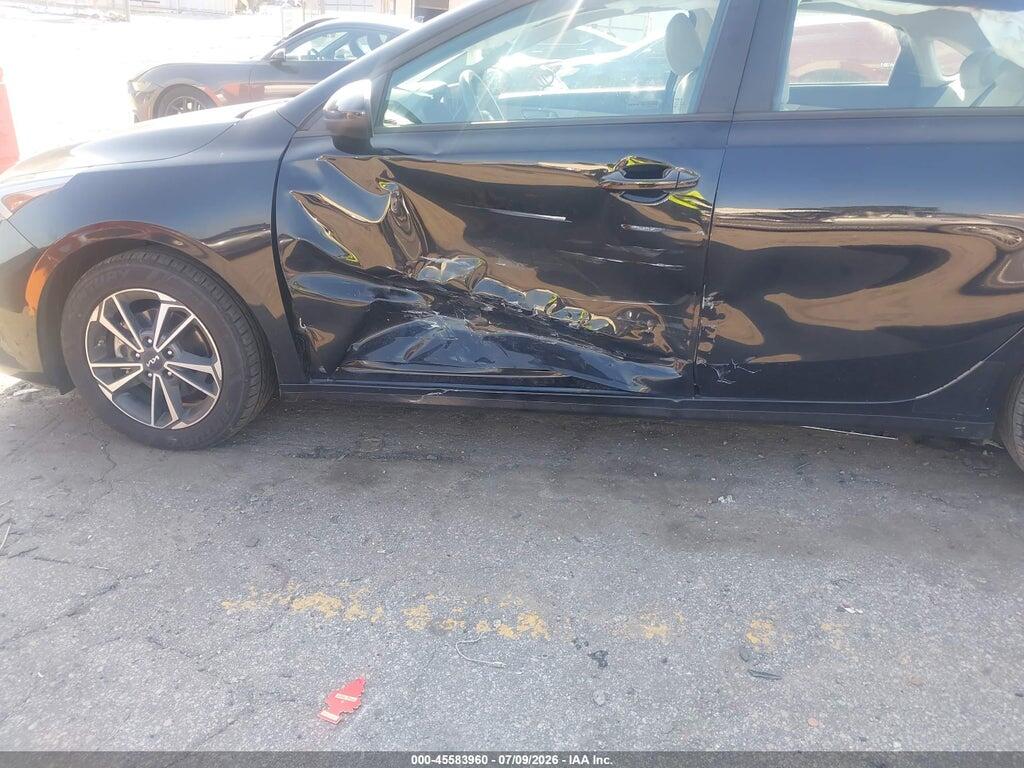 3KPF24AD2PE601974 2023 KIA FORTE photo no. 6