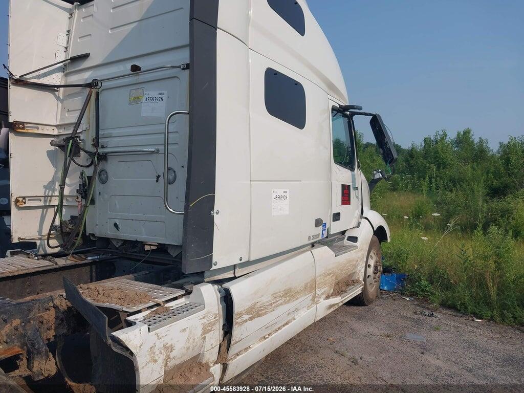 4V4NC9EH2KN202297 2019 VOLVO VNL photo no. 11