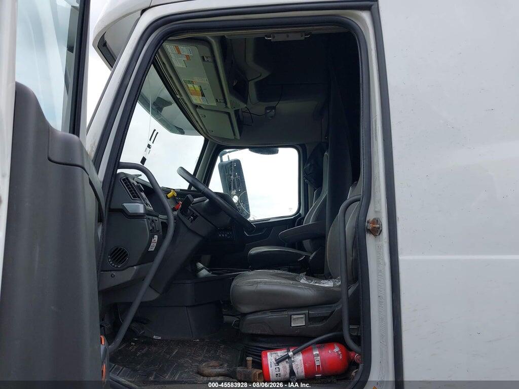 4V4NC9EH2KN202297 2019 VOLVO VNL photo no. 7