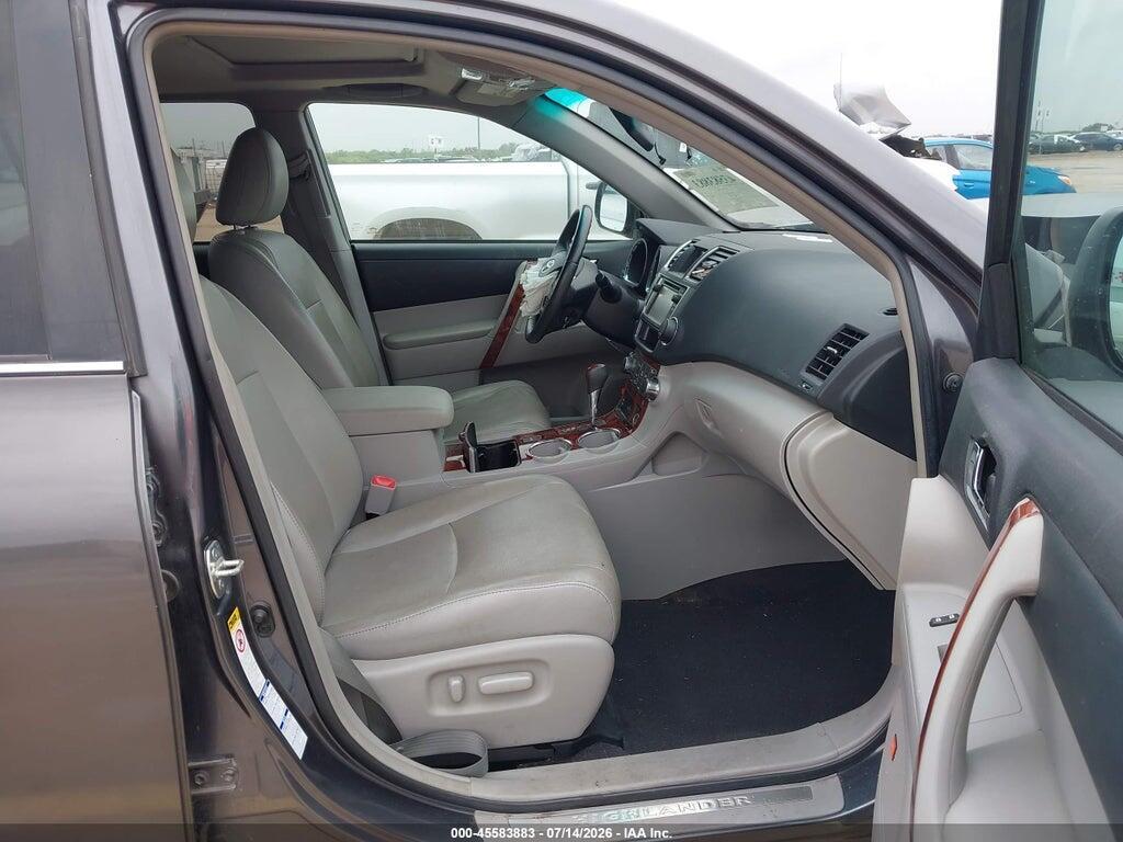 5TDDK3EH4DS275417 2013 TOYOTA HIGHLANDER photo no. 5