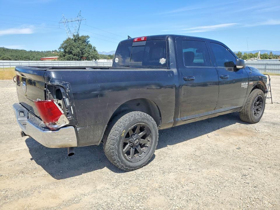1C6RR7LT9KS633929 2019 RAM 1500 CLASSIC photo no. 3