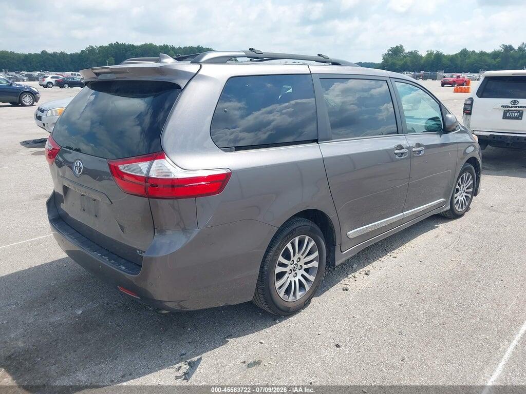 5TDYZ3DCXJS928671 2018 TOYOTA SIENNA photo no. 4