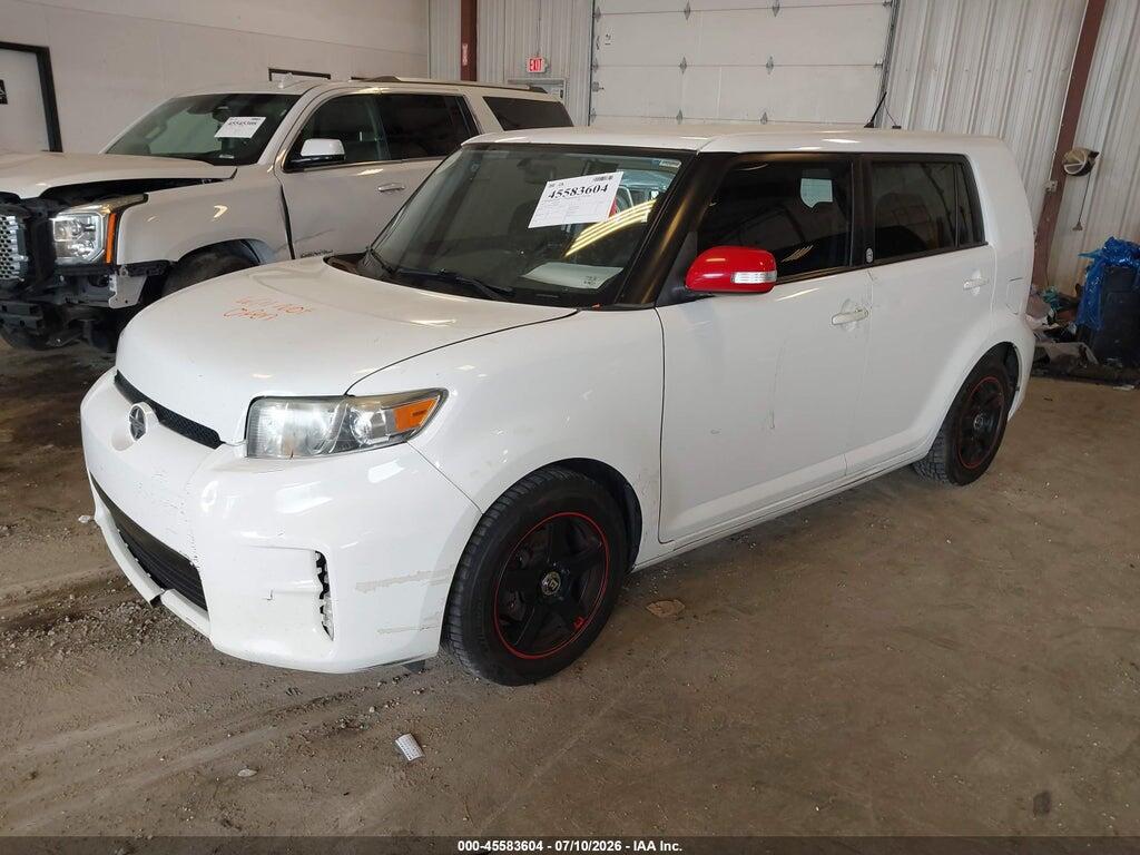 JTLZE4FE7FJ070606 2015 SCION XB photo no. 2
