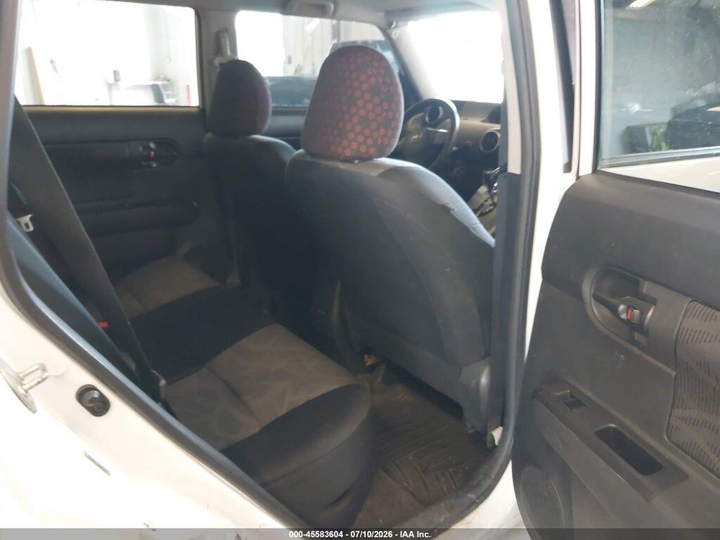JTLZE4FE7FJ070606 2015 SCION XB photo no. 8