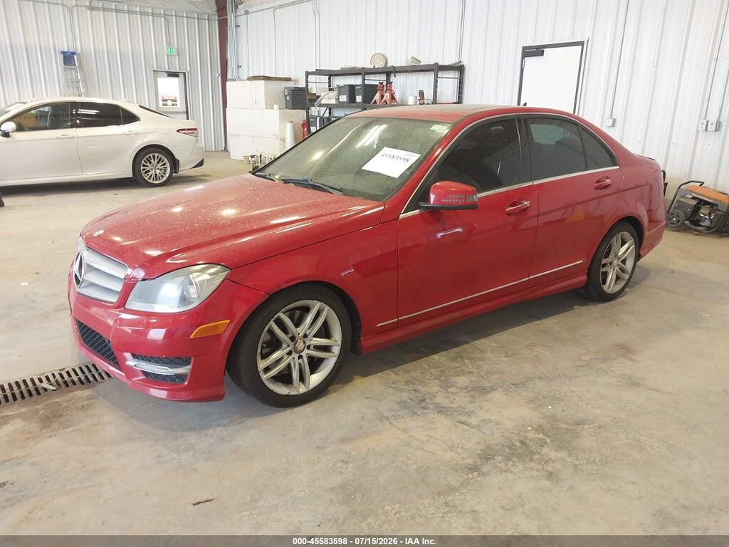 WDDGF8AB1DR282362 2013 MERCEDES-BENZ C 300 photo no. 2