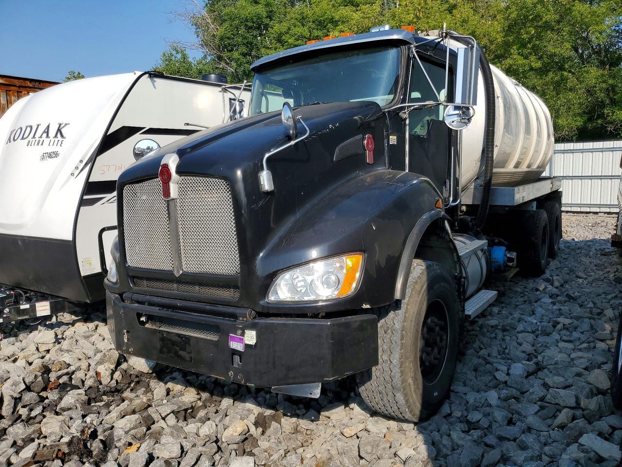 2021 KENWORTH CONSTRUCTION T2000 WATER TRUCK