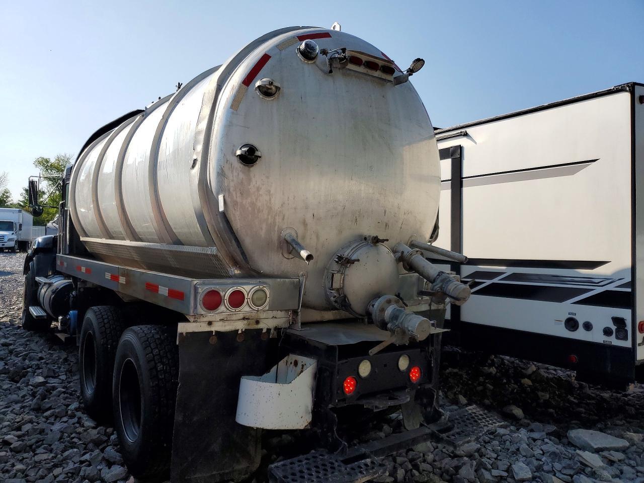2021 KENWORTH CONSTRUCTION T2000 WATER TRUCK — Фото 2 из 12
