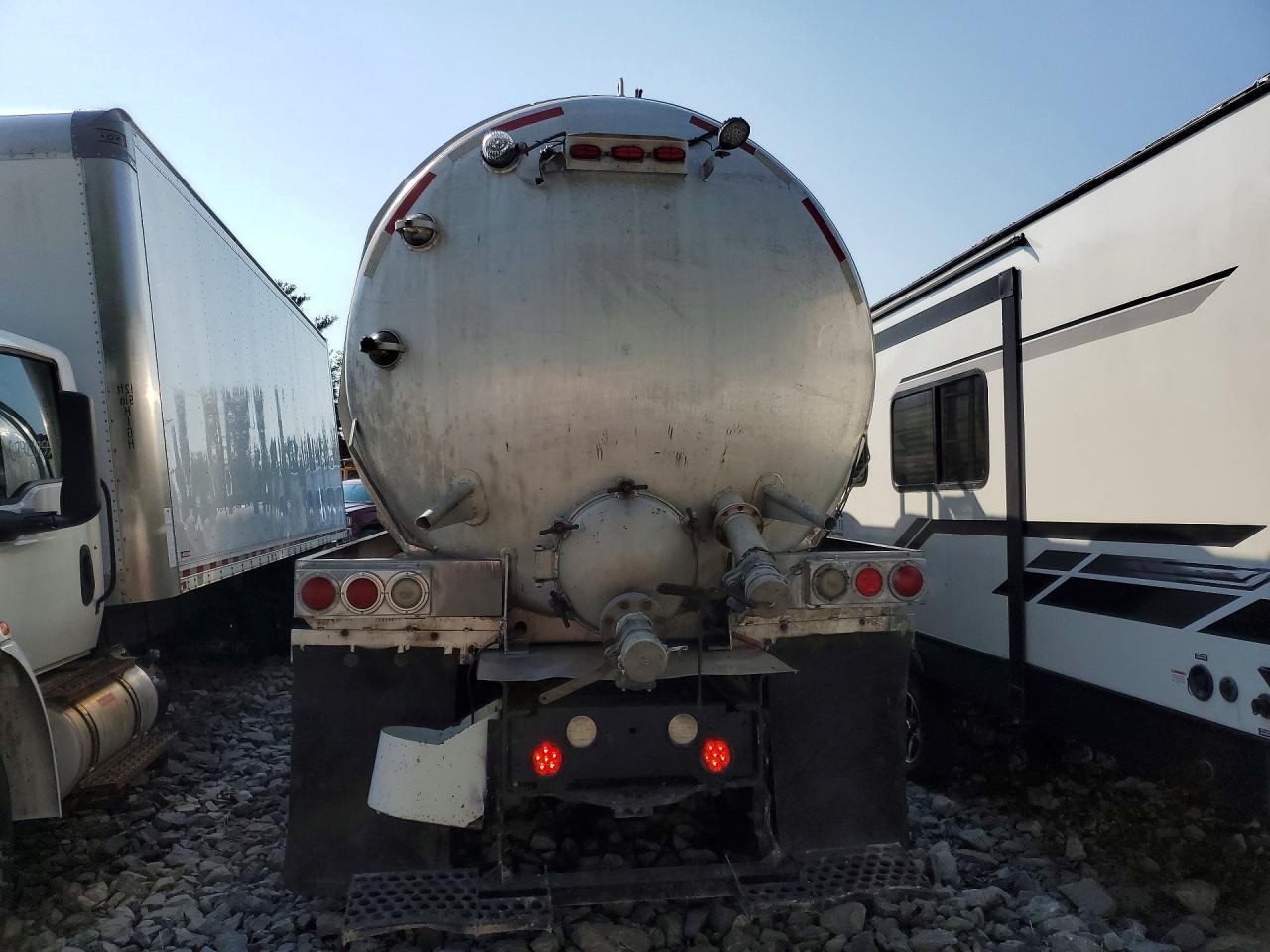 2021 KENWORTH CONSTRUCTION T2000 WATER TRUCK — Фото 6 из 12