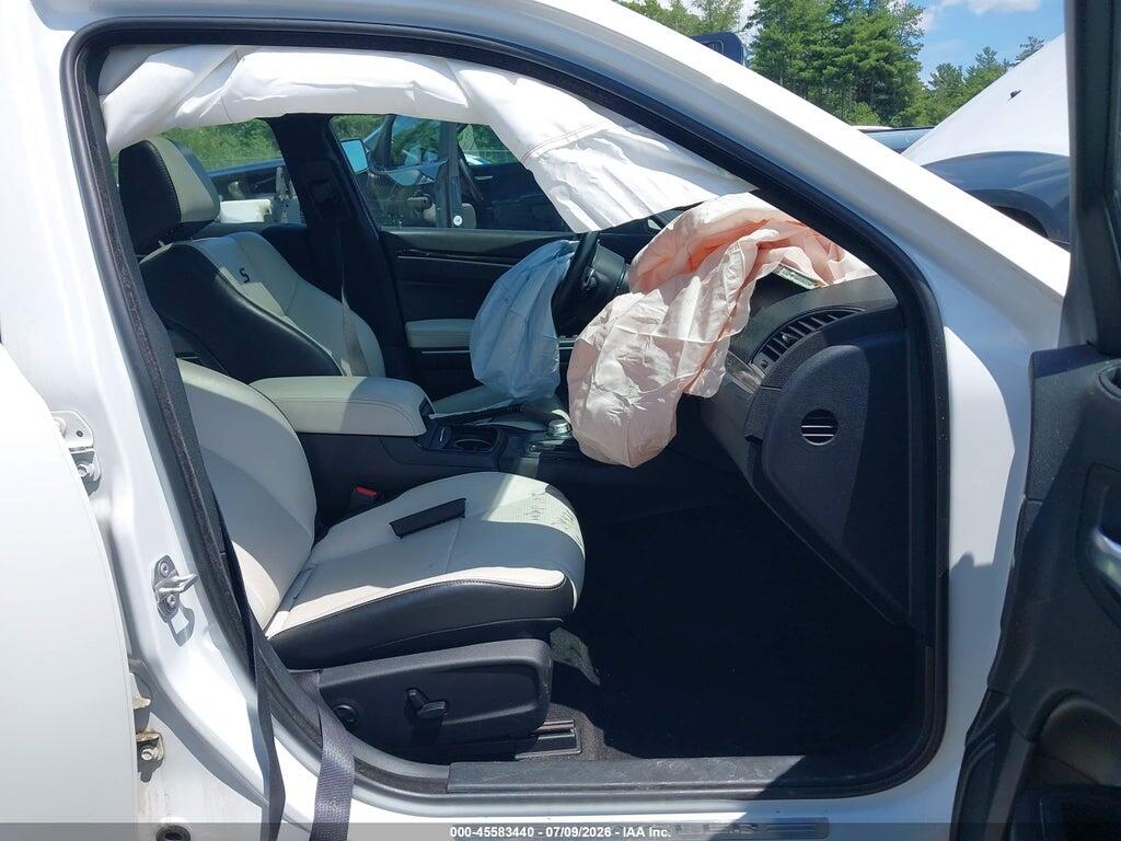 2C3CCAGG7JH202154 2018 CHRYSLER 300 photo no. 5