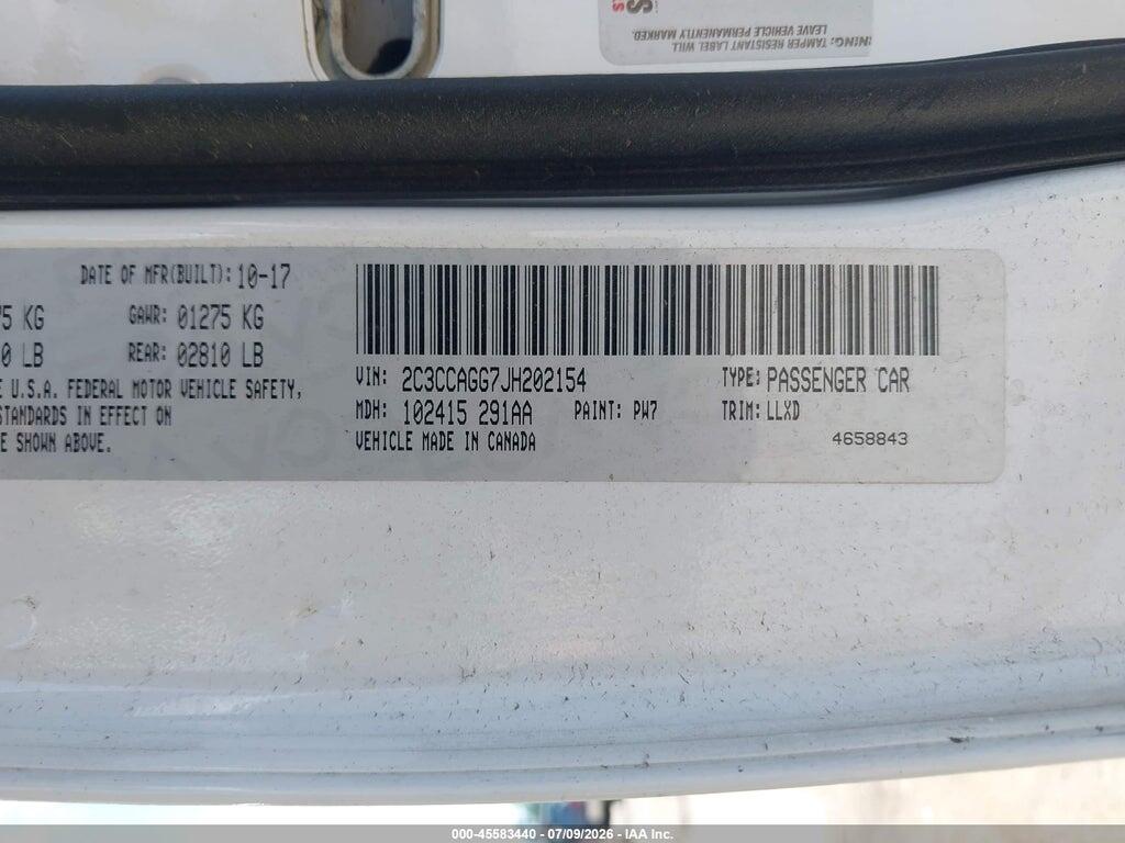 2C3CCAGG7JH202154 2018 CHRYSLER 300 photo no. 9