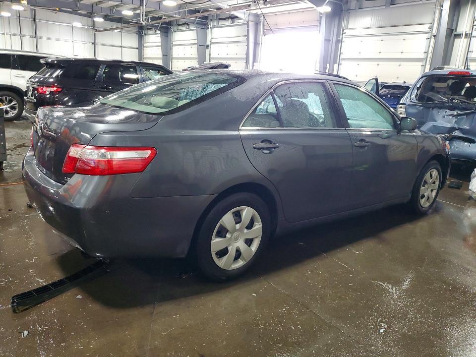 2009 TOYOTA CAMRY LE — Фото 3 из 13