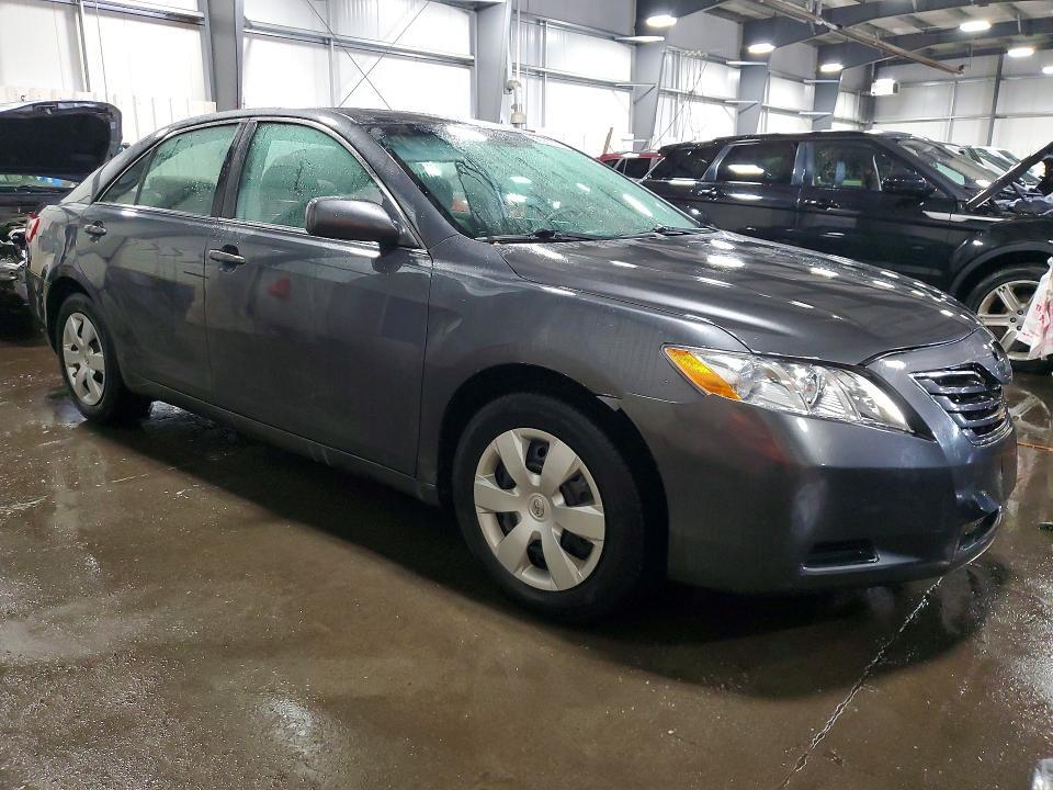 2009 TOYOTA CAMRY LE — Фото 4 из 13