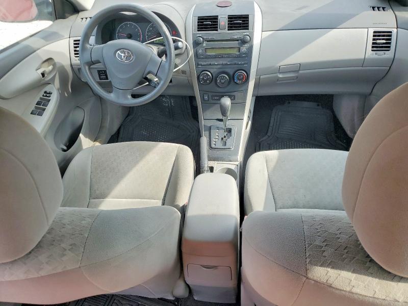 2009 TOYOTA COROLLA LE — Фото 8 из 12
