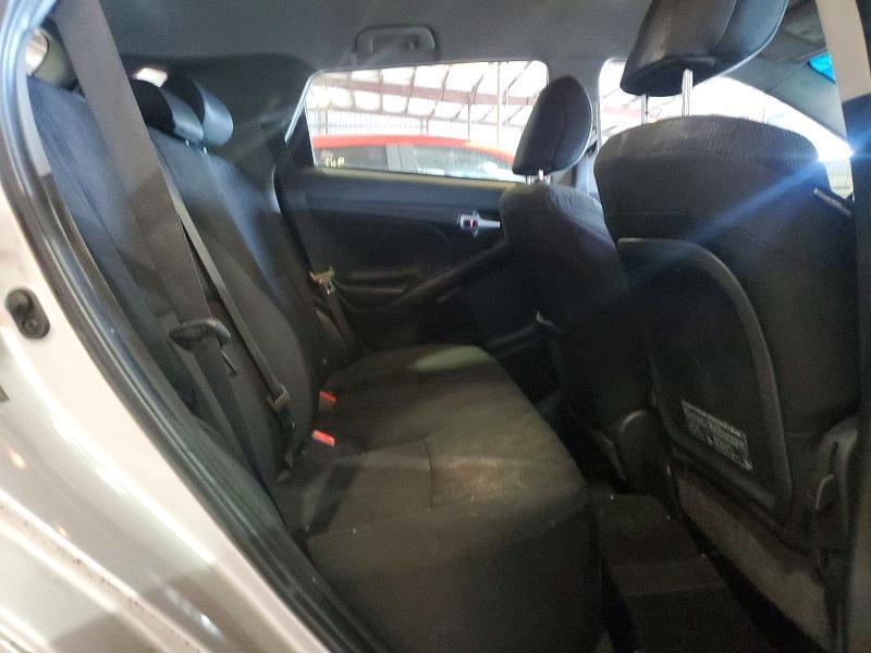 2009 TOYOTA COROLLA MATRIX S — Фото 10 из 12