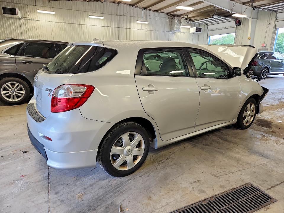 2009 TOYOTA COROLLA MATRIX S — Фото 3 из 12