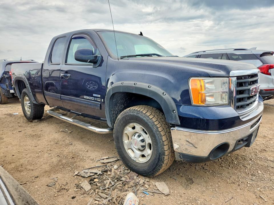 2008 GMC SIERRA K2500 HEAVY DUTY — Фото 4 из 12