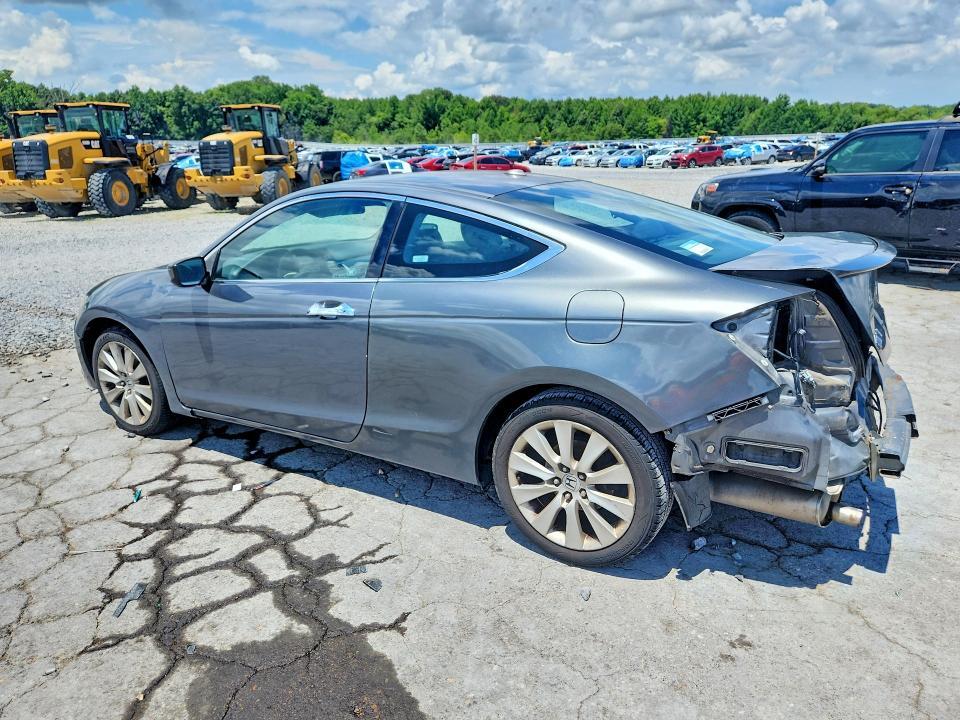 1HGCS22888A002169 2008 HONDA ACCORD photo no. 2