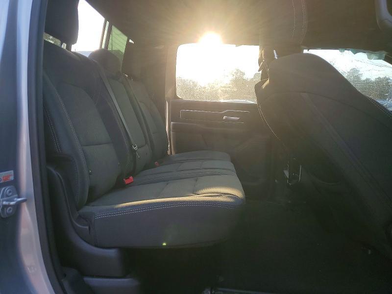 1C6SRFMT1KN567398 2019 RAM 1500 photo no. 10