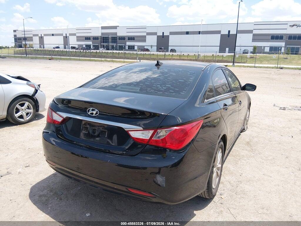 5NPEB4AC4DH747710 2013 HYUNDAI SONATA photo no. 4