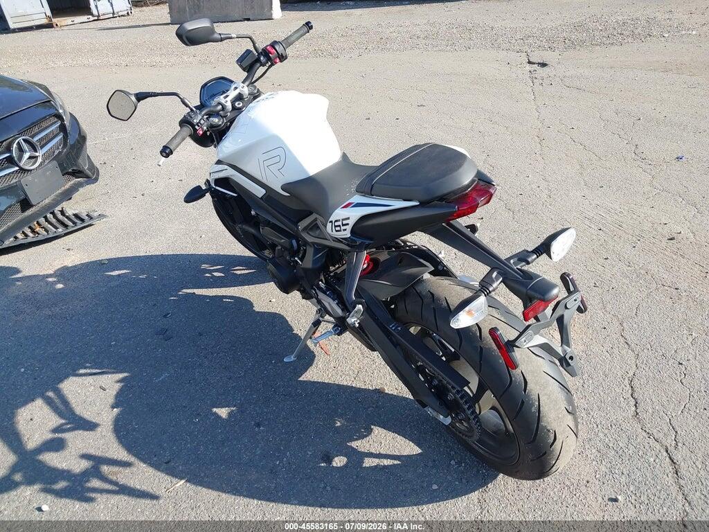 SMTA604S5RTBK1024 2024 TRIUMPH MOTORCYCLE STREET TRIPLE photo no. 3