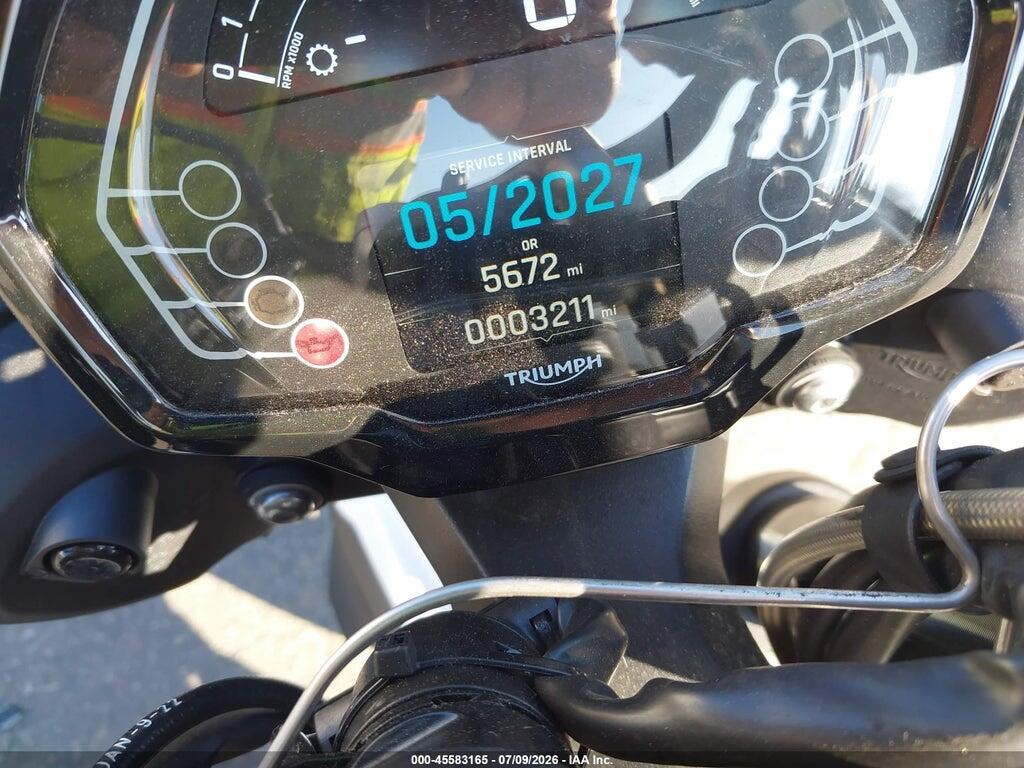 SMTA604S5RTBK1024 2024 TRIUMPH MOTORCYCLE STREET TRIPLE photo no. 7
