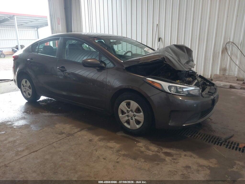 3KPFL4A70HE091164 2017 KIA FORTE photo no. 1