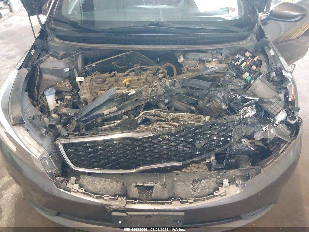 3KPFL4A70HE091164 2017 KIA FORTE photo no. 10