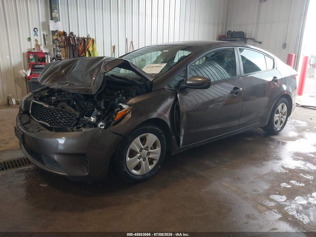 3KPFL4A70HE091164 2017 KIA FORTE photo no. 2