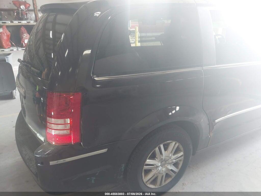 2A4RR7DX0AR435518 2010 CHRYSLER TOWN & COUNTRY photo no. 4