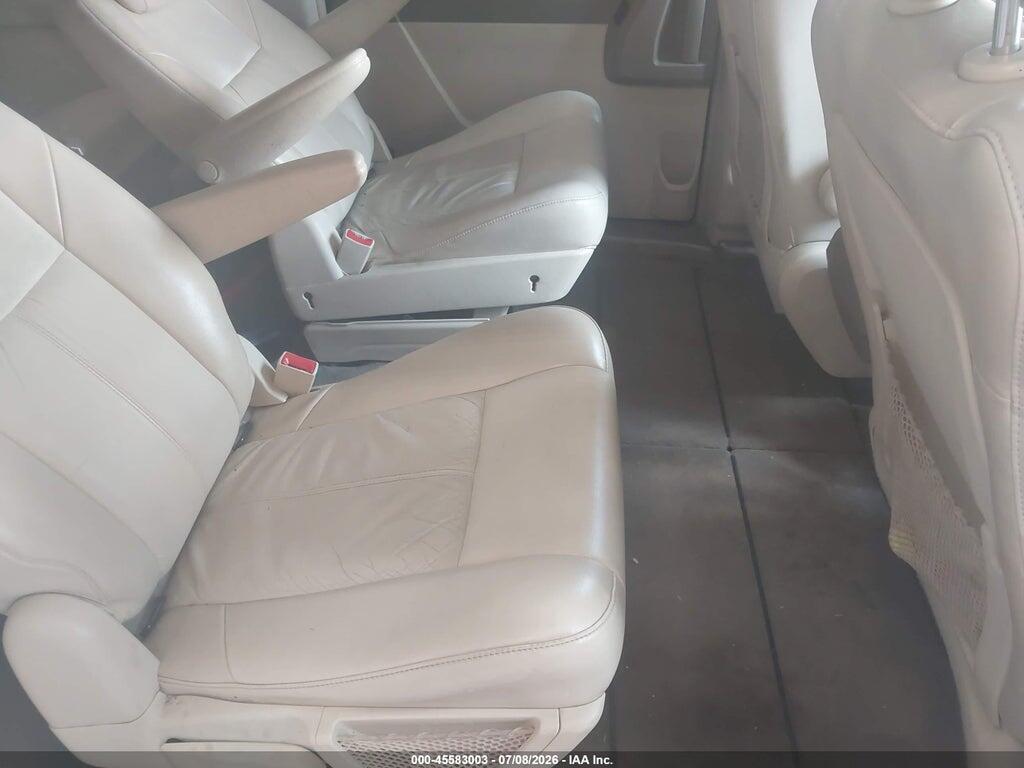 2A4RR7DX0AR435518 2010 CHRYSLER TOWN & COUNTRY photo no. 8