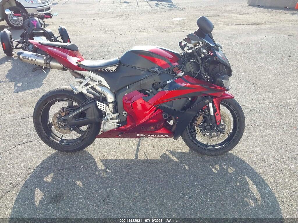 JH2PC4081AK300050 2010 HONDA CBR600 photo no. 12