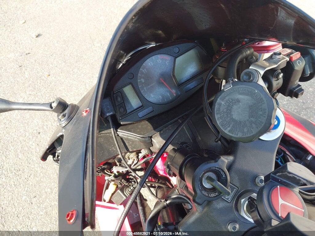 JH2PC4081AK300050 2010 HONDA CBR600 photo no. 7