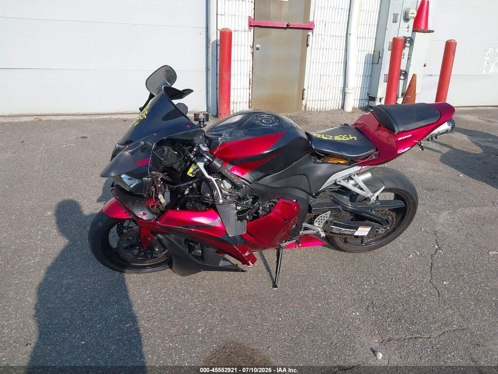 JH2PC4081AK300050 2010 HONDA CBR600 photo no. 9