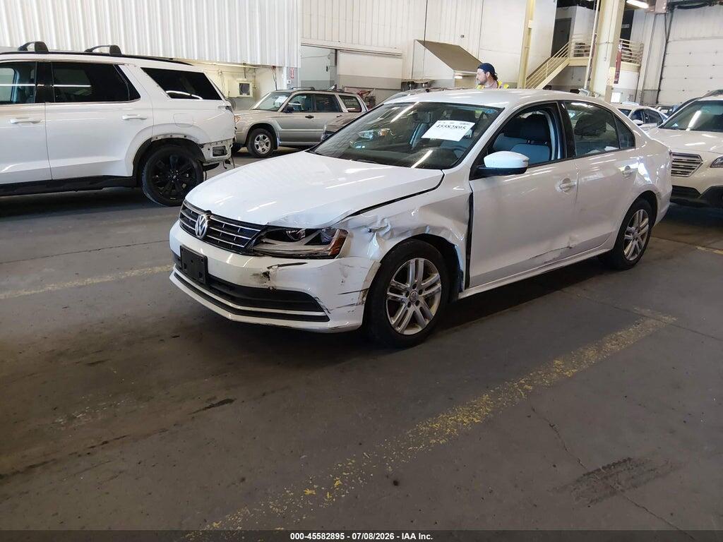 3VW2B7AJ2JM253481 2018 VOLKSWAGEN JETTA photo no. 2