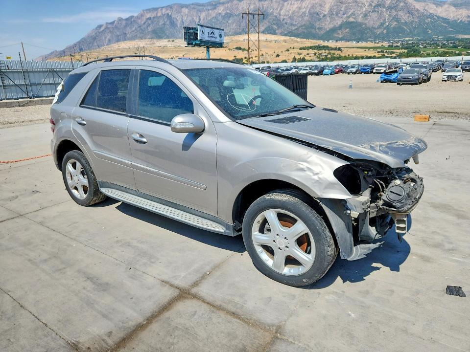 2008 MERCEDES-BENZ ML 350 — Фото 4 из 12