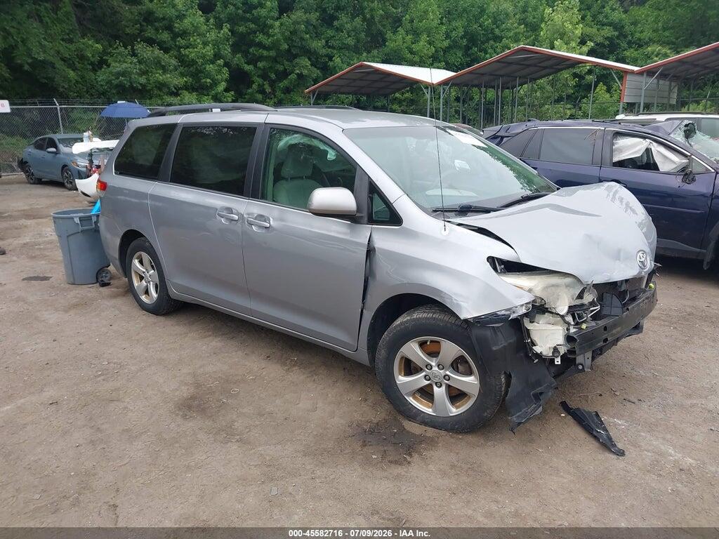 5TDKK3DC6DS327420 2013 TOYOTA SIENNA photo no. 1