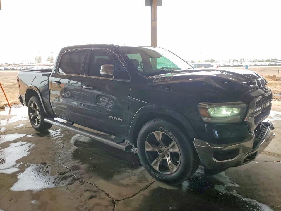 2019 RAM 1500 LARAMIE — Фото 4 из 12