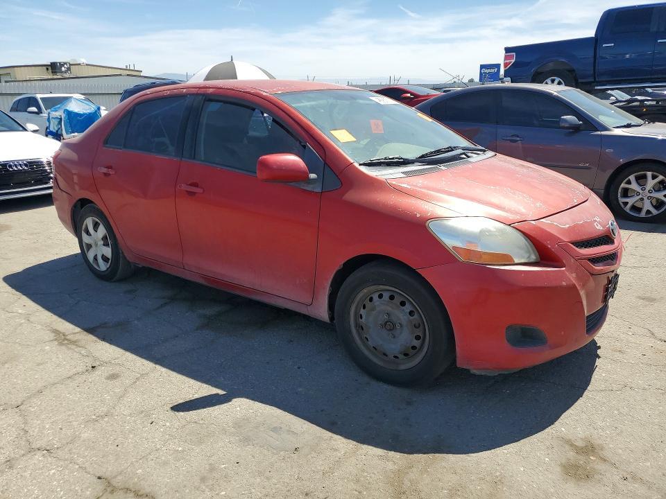JTDBT923681211947 2008 TOYOTA YARIS photo no. 4